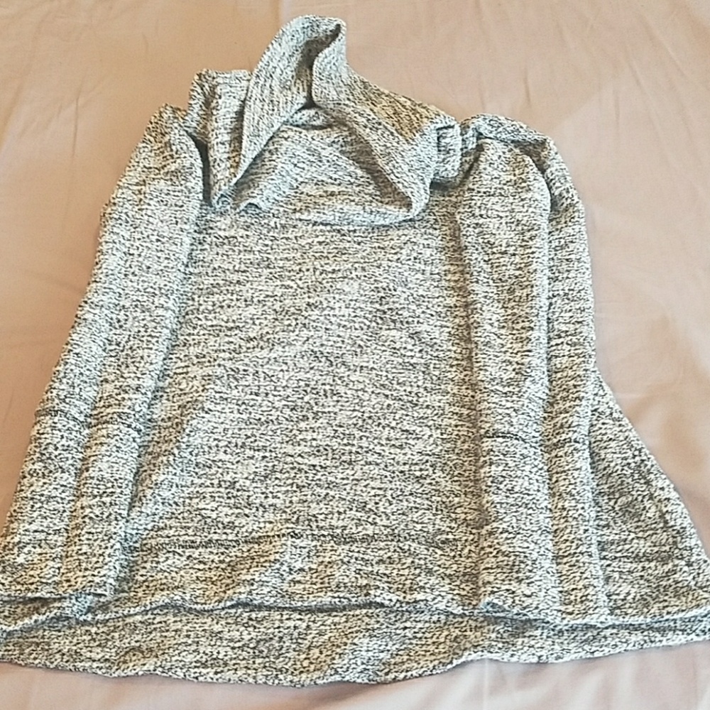 Long sleeve sweater